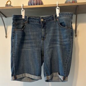 Time and Tru Women's Jean Shorts - Blue